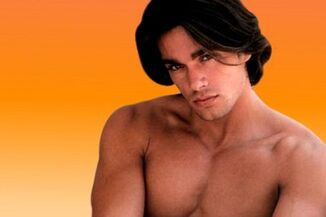 A man who enlarges his penis with massage